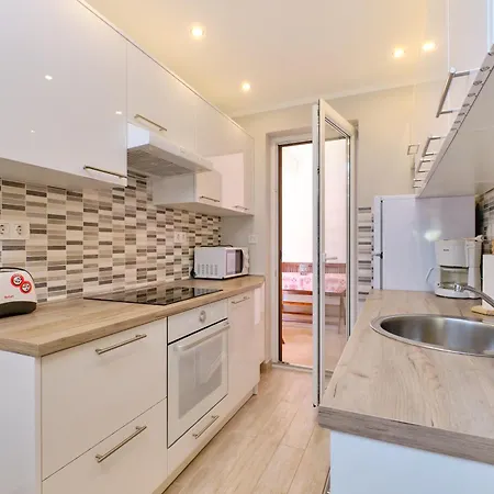 Enna Apartament *