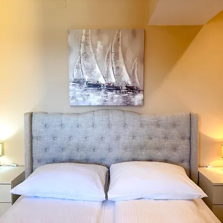 Enna Apartment *